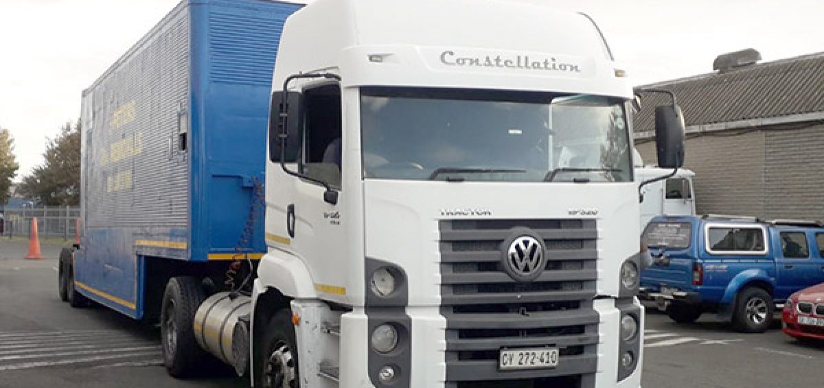 Long distance removal truck standing